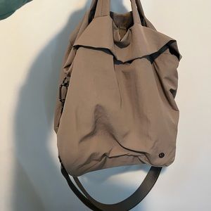 Lululemon On my level bag 2.0